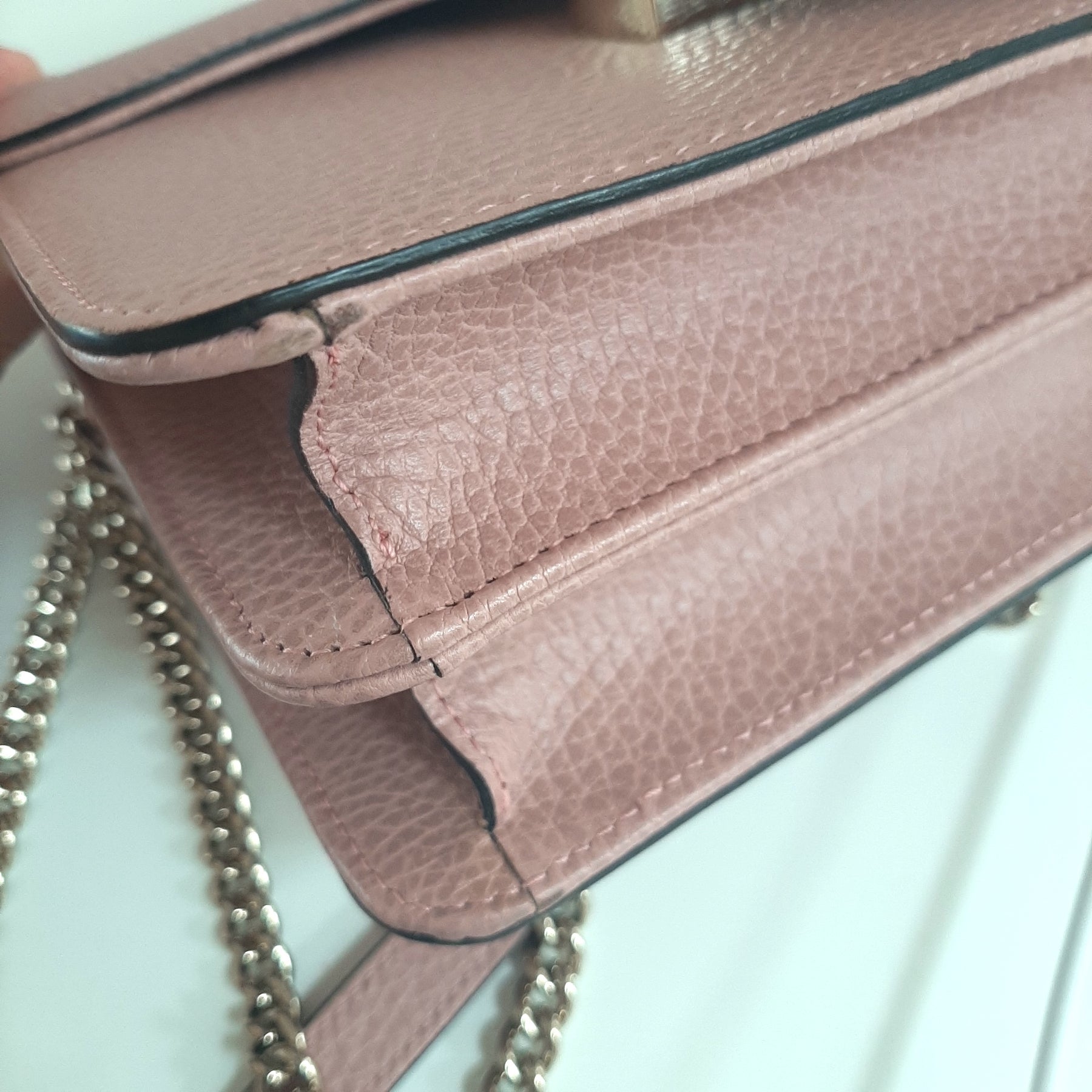 Gucci Interlocking Crossbody Bag in Pink Leather – Fancy Lux
