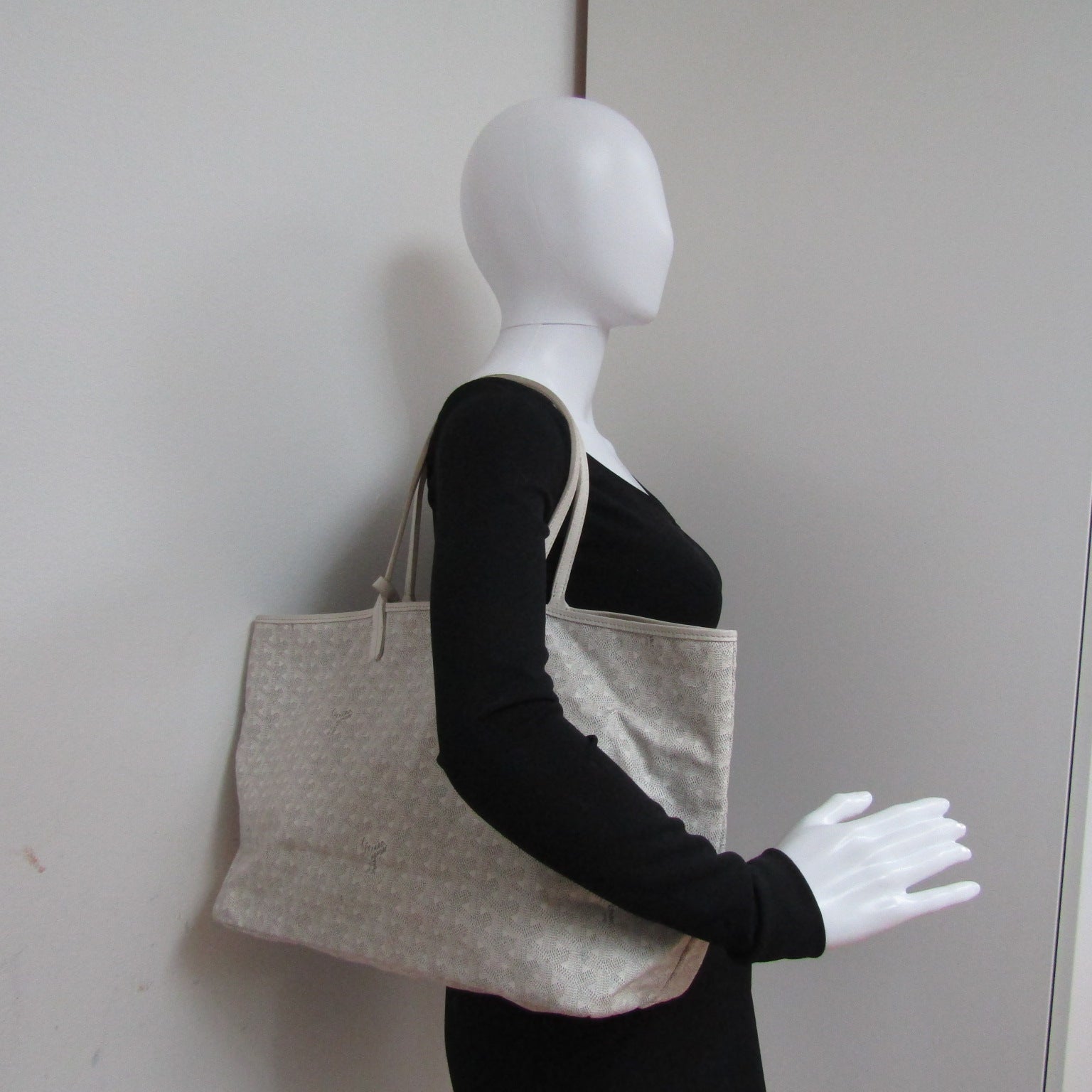 Goyard Saint Louis Shoulder Bags for Women