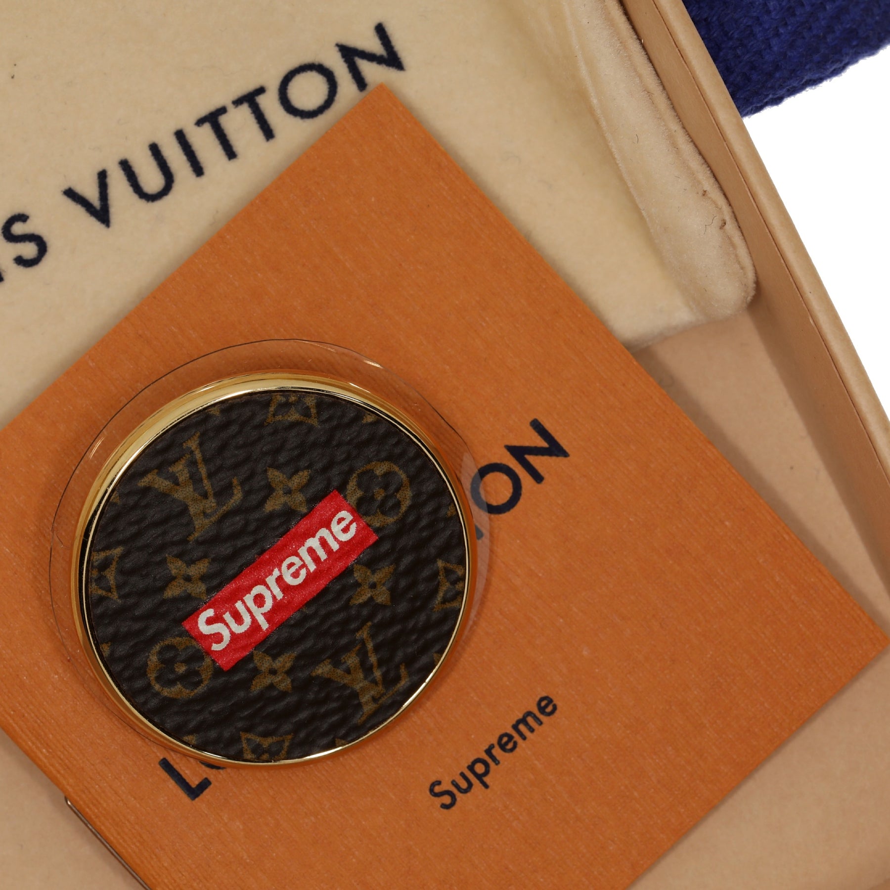 Supreme x Louis Vuitton City Badge Brooch Set Multi